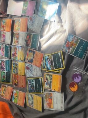 Pokemon cards lot